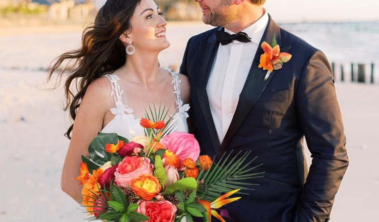 Vibrant pop-of-color Bridal Bouquet