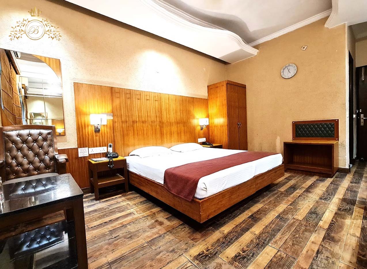 Royal Castle Grand