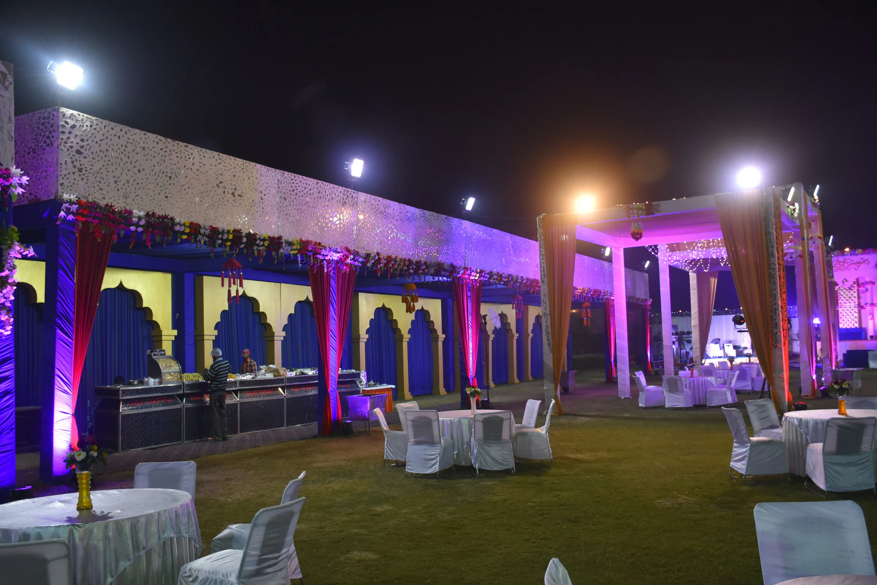 Saffron Garden -Banquet Hall in Delhi