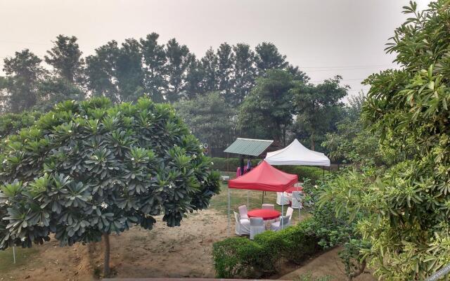 Club Awara Holiday Resort