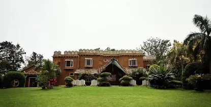 Surjivan Resort