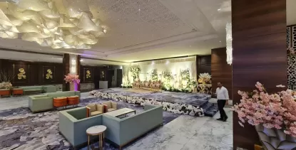 Orana Platum Banquet