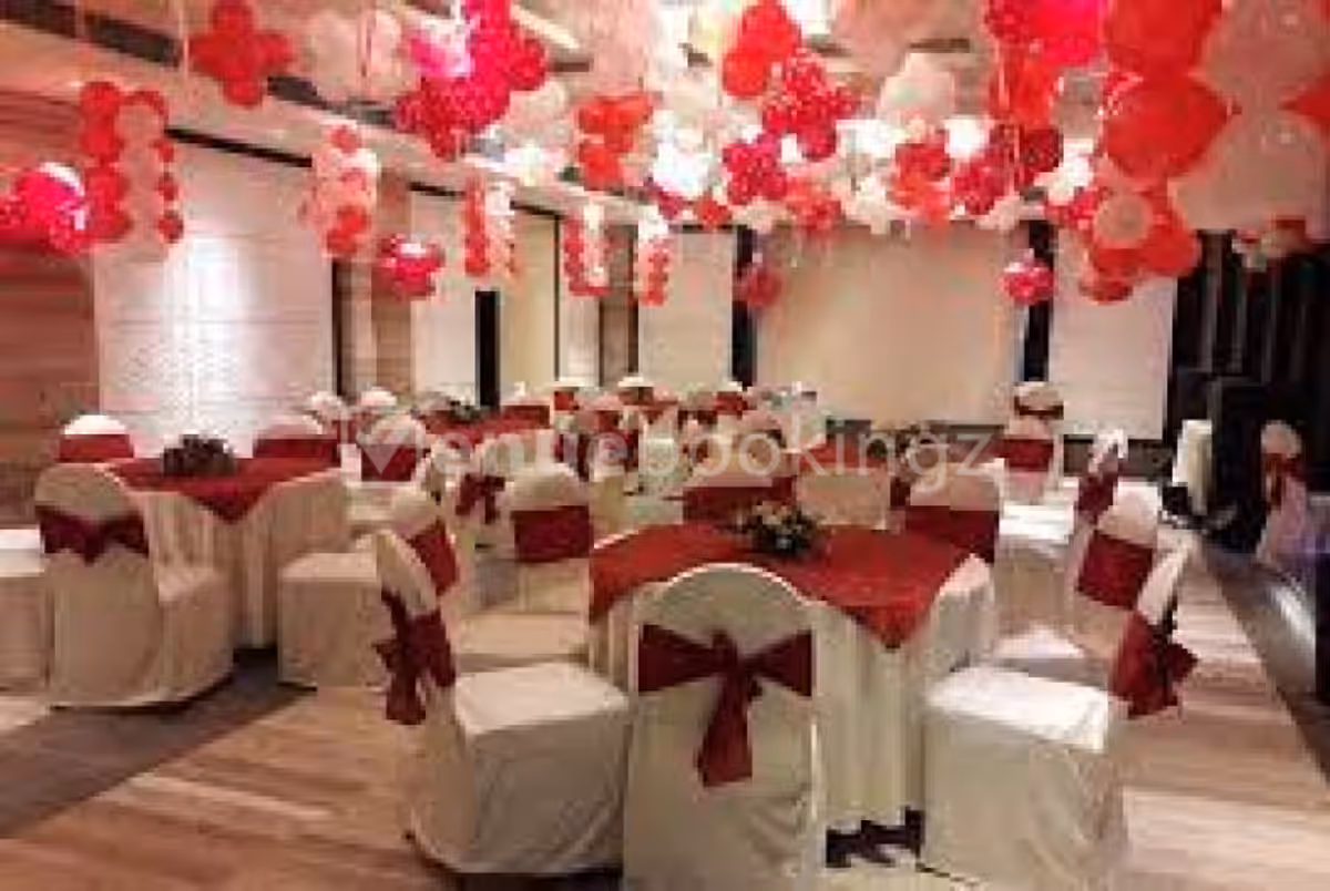Almondz Hotel