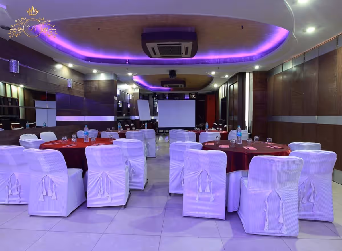 Royal Castle Grand