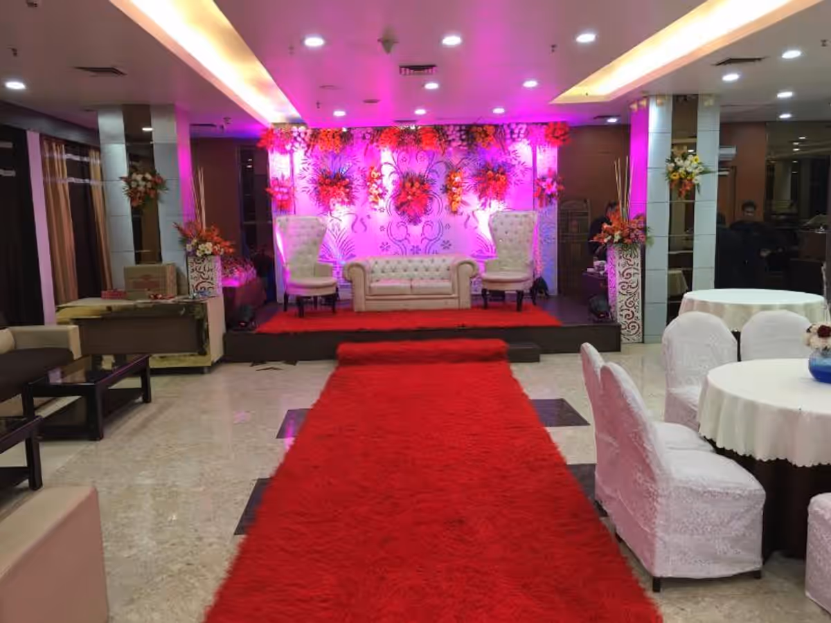 Hotel Signature Grand